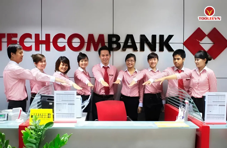 Áo sơ mi đồng phục ngân hàng Techcombank 