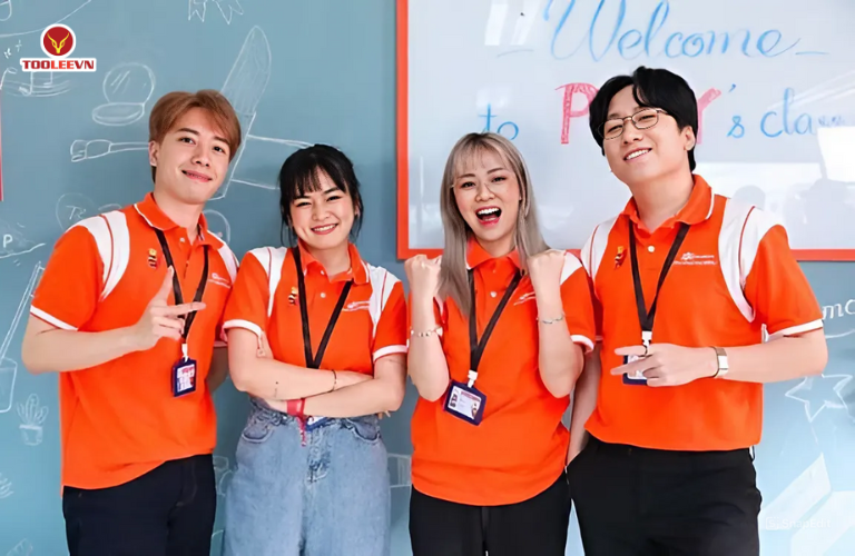 Đồng phục nhân viên FPT Polytechnic