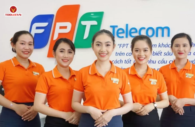 Đồng phục nhân viên FPT Telecom