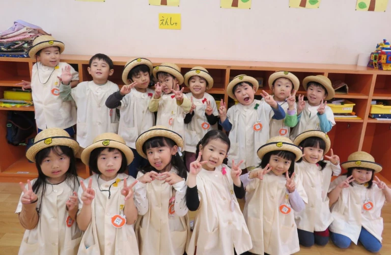 Tiêu chí chọn đồng phục mầm non chất lượng